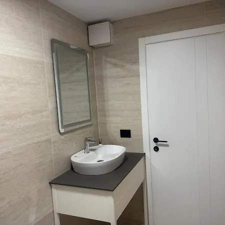 Apartment Ama's 7 Parking, Balcony And Kitchen Dhermi